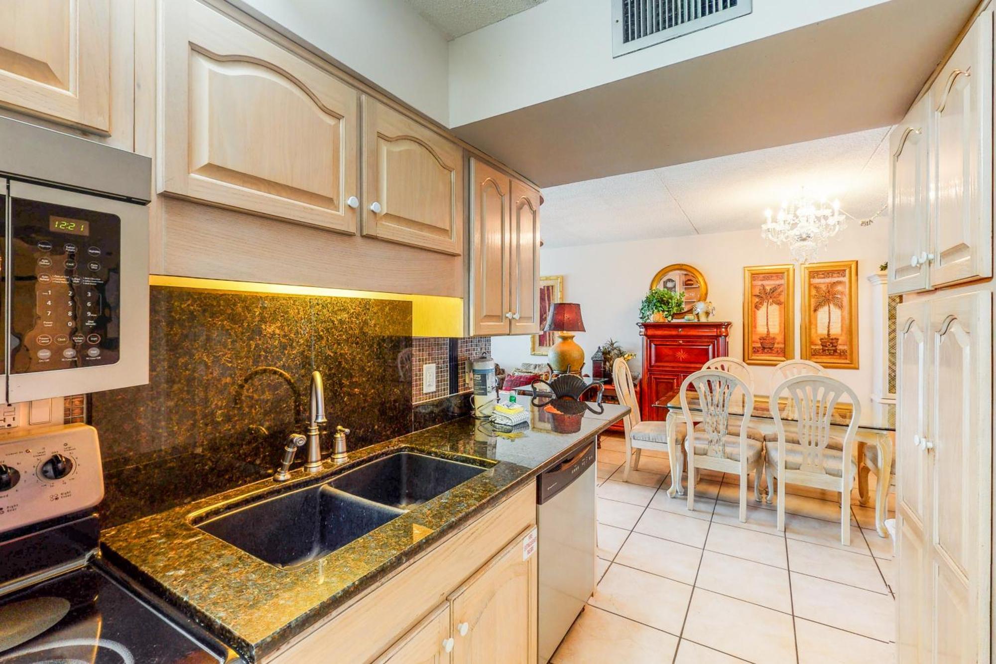 Island Echos 4Th-5Th Floor Condos شاطئ فورت والتون الغرفة الصورة